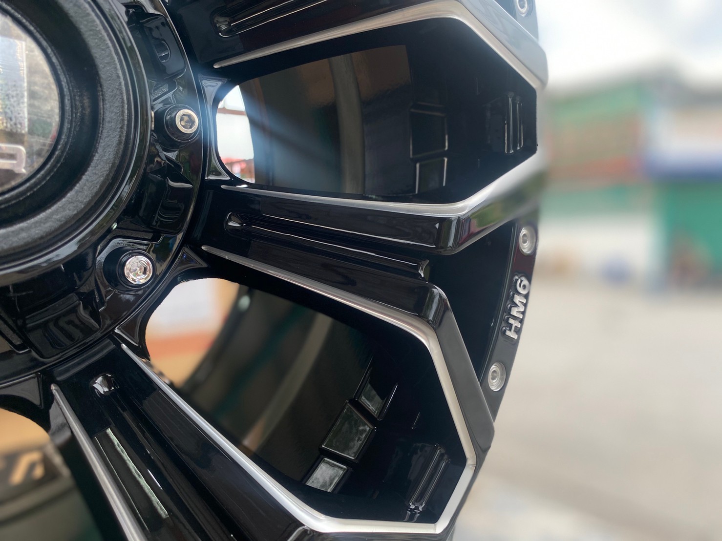 ล้อแม็กลายออฟโรดขอบ16 HAMMER HM8 6รู139 สีดำ กว้าง8.5 ออฟ0