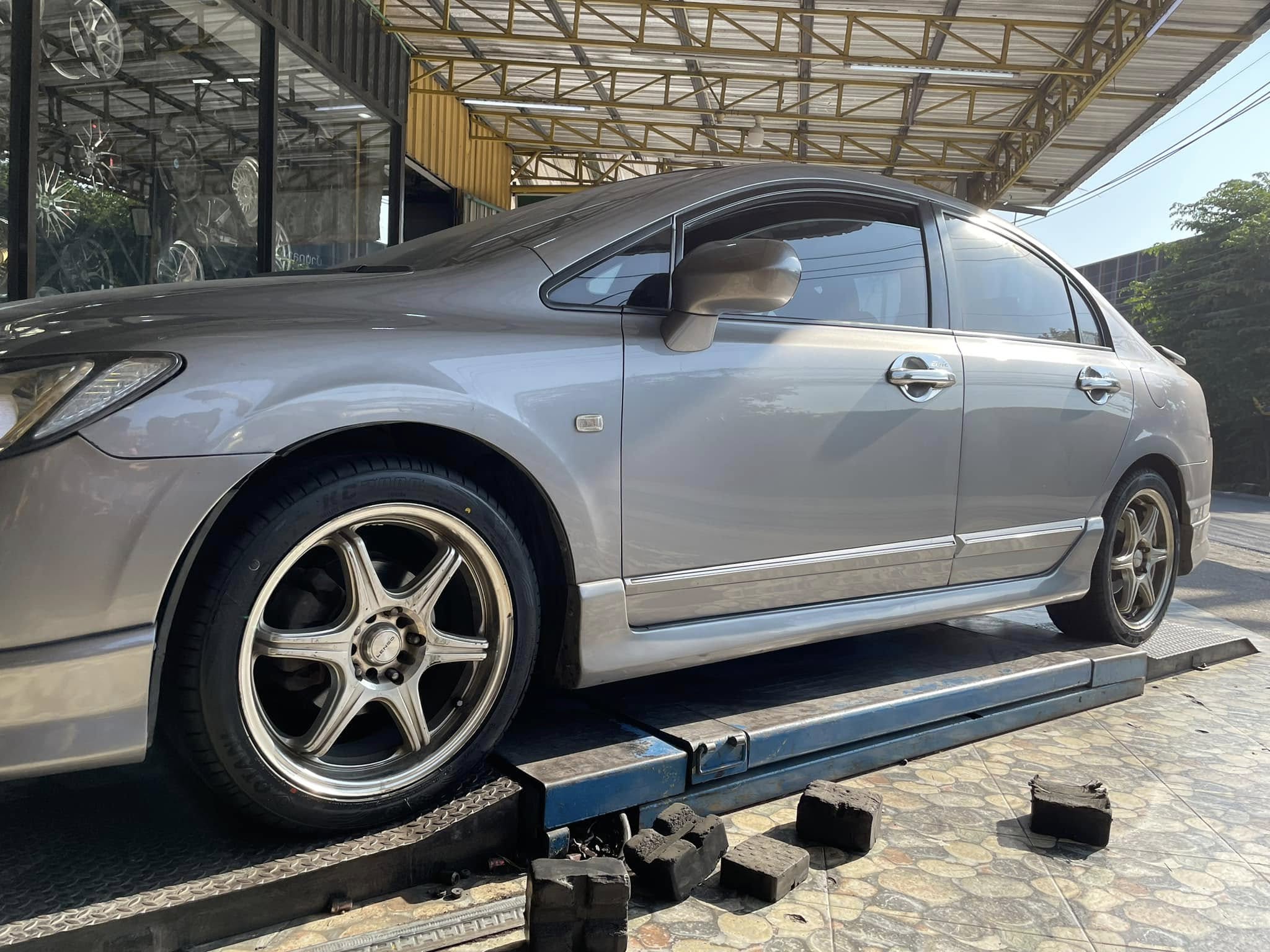 🚘 #HONDA_CIVIC🛠 #OTANI #KC2000 215/45R17 #บริการตั้งศูนย์ล้อ🛞
