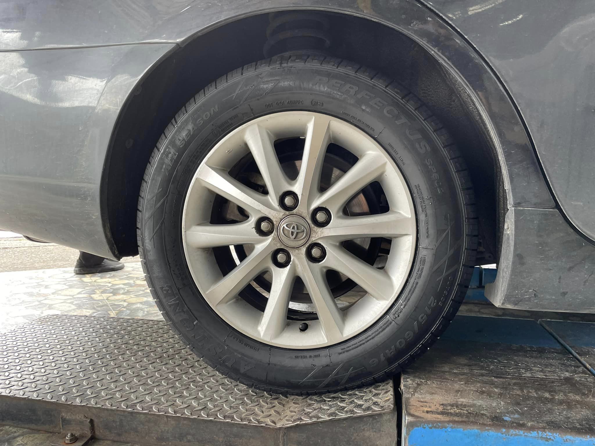 #TOYOTA_CAMRYเปลี่ยนยาง #AUSTONE_SP602_215/60R16 #บริการตั้งศูนย์🛠