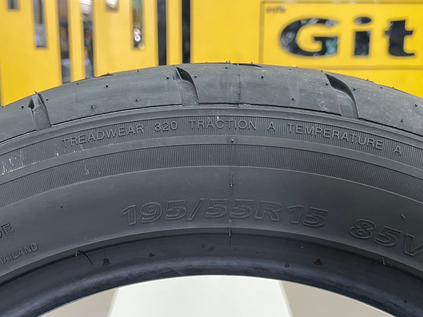ยางลายซิ่ง 🔥🔥🔥#Landsail #RS009 195/55R15👍ยางใหม่2024