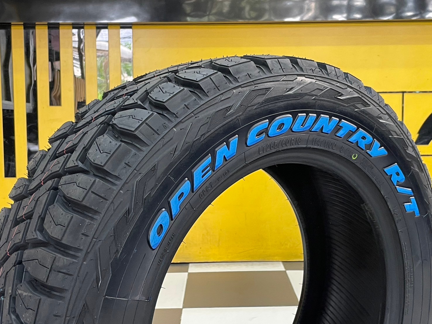 ยางใหม่ #TOYO Open Country RT (Rugged Terrain) 265/60R18 ยางใหม่ปี2024 ยางตัวหนังสือสีขาว