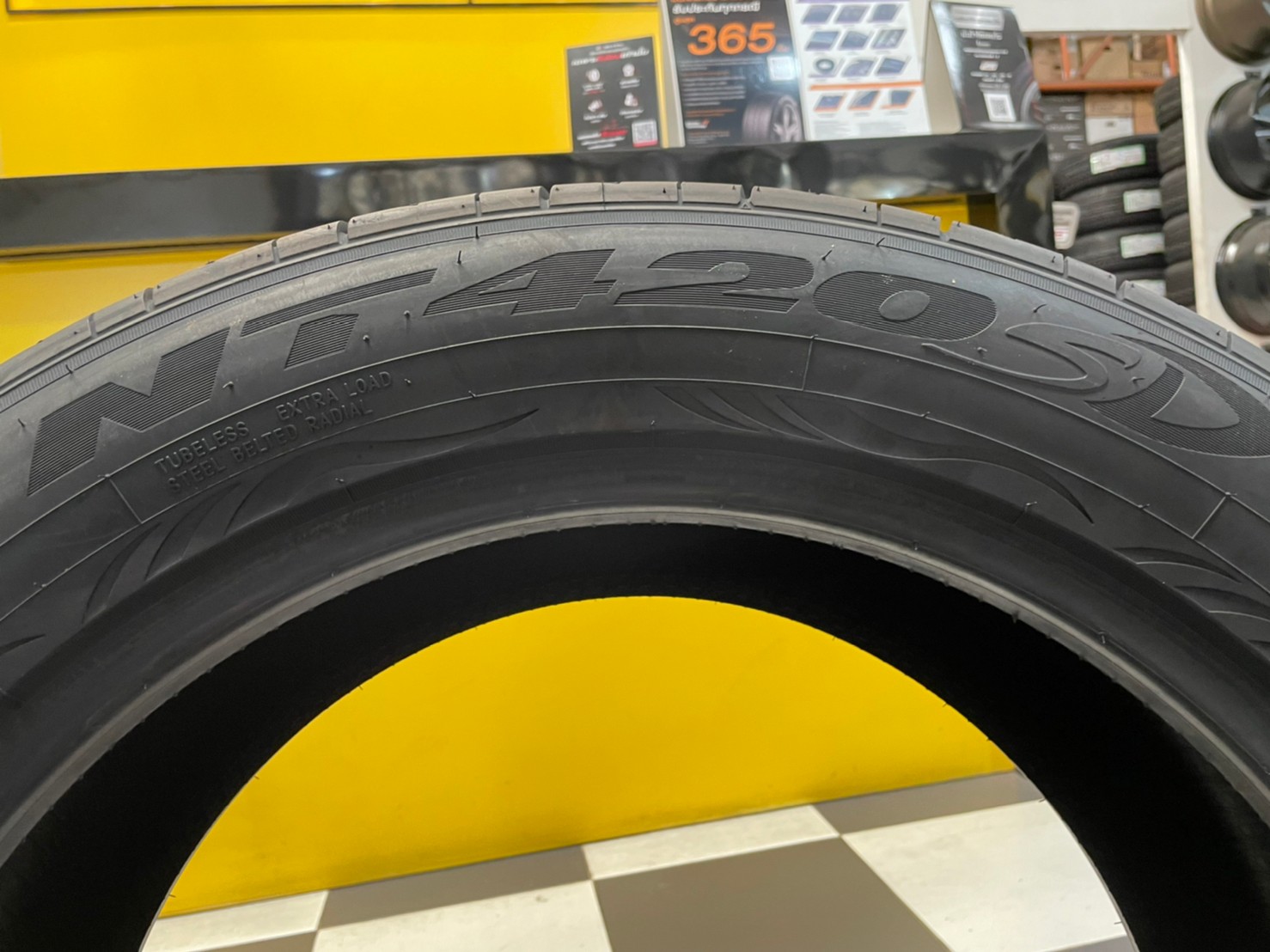 NITTO NT420SD 265/50R20 ยางลายซิ่ง สปอร์ต สมรรถนะสูง