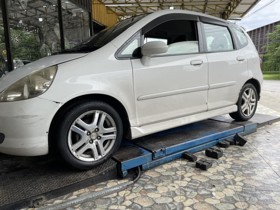 🚘 #HONDA_JAZZ เปลี่ยนยาง 🛞 #GT RADIAL ECOTEC 185/55R15