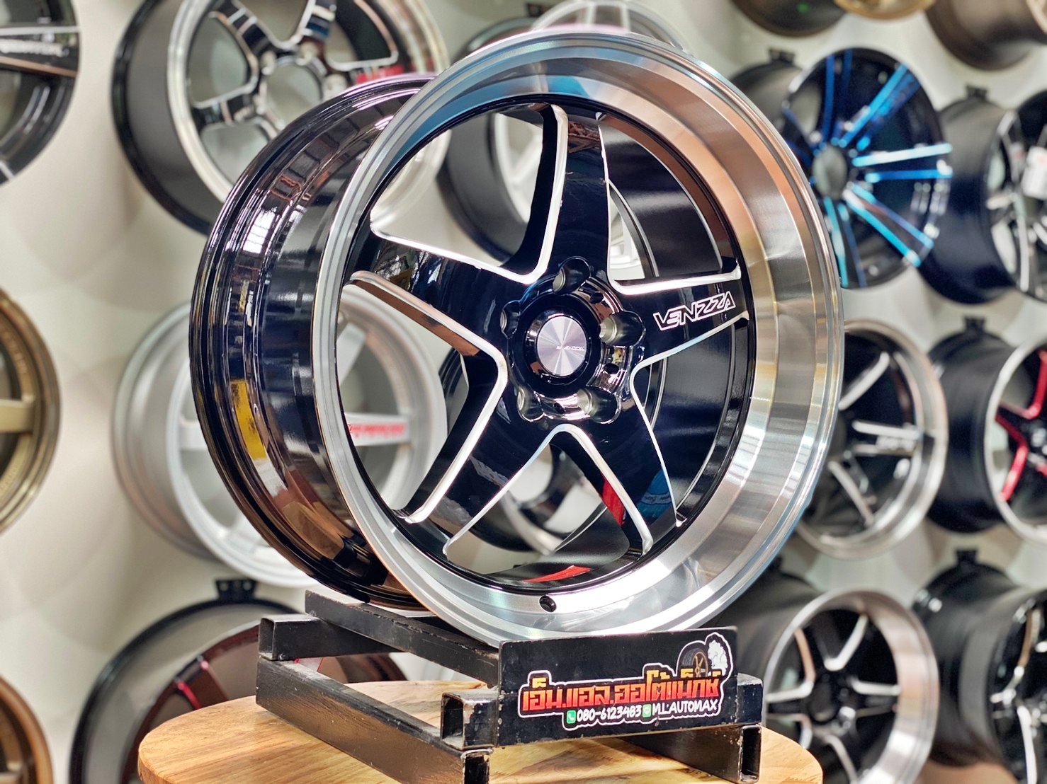 ล้อแม็กเวล Venzza Weld ขอบ18 5รู114 กว้าง9.5 ออฟ30 สีดำขอบกลึงเงา
