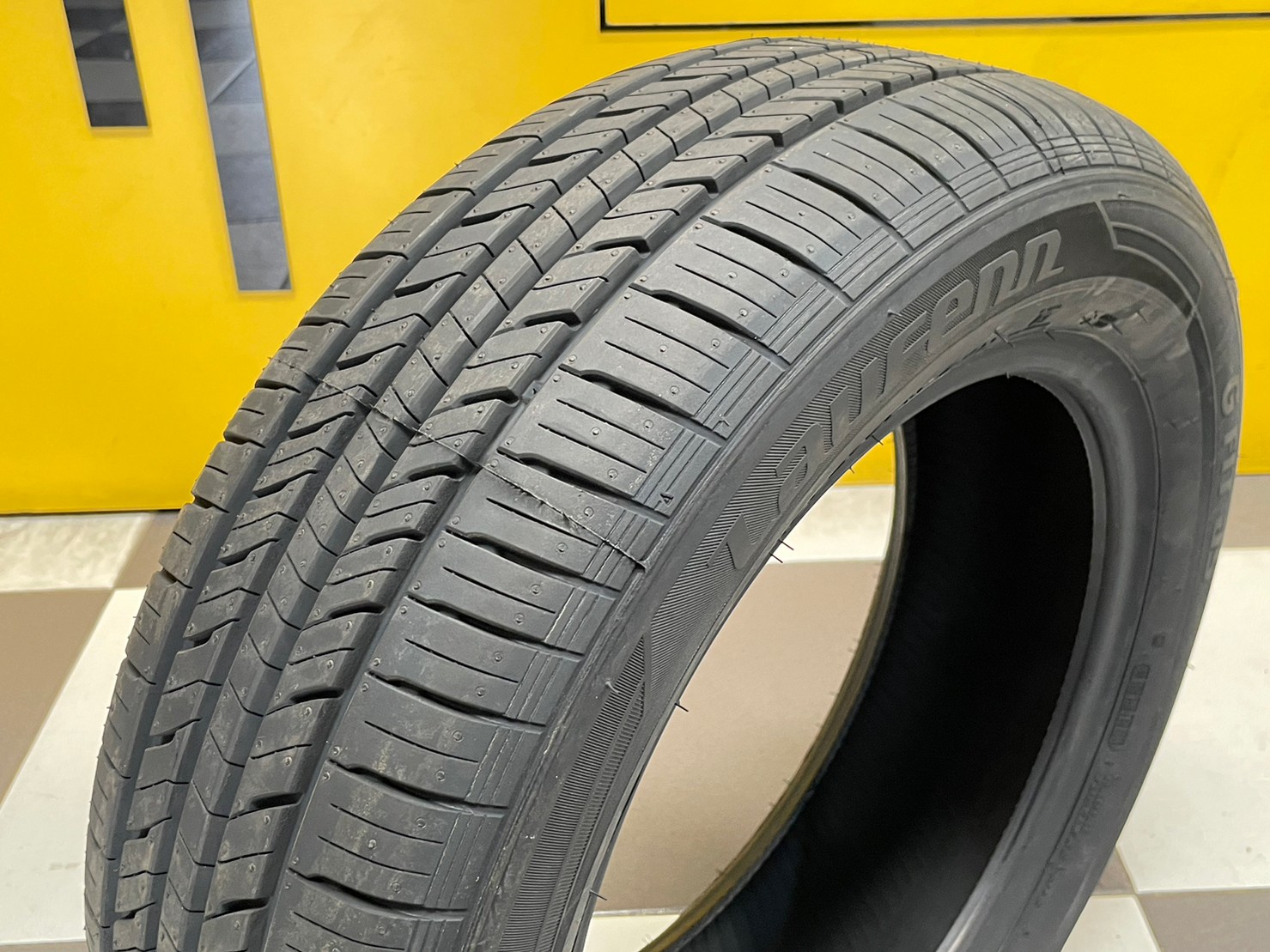 ยางใหม่ Laufenn S Fit EQ 185/60R15 ยางใหม่ปี2023