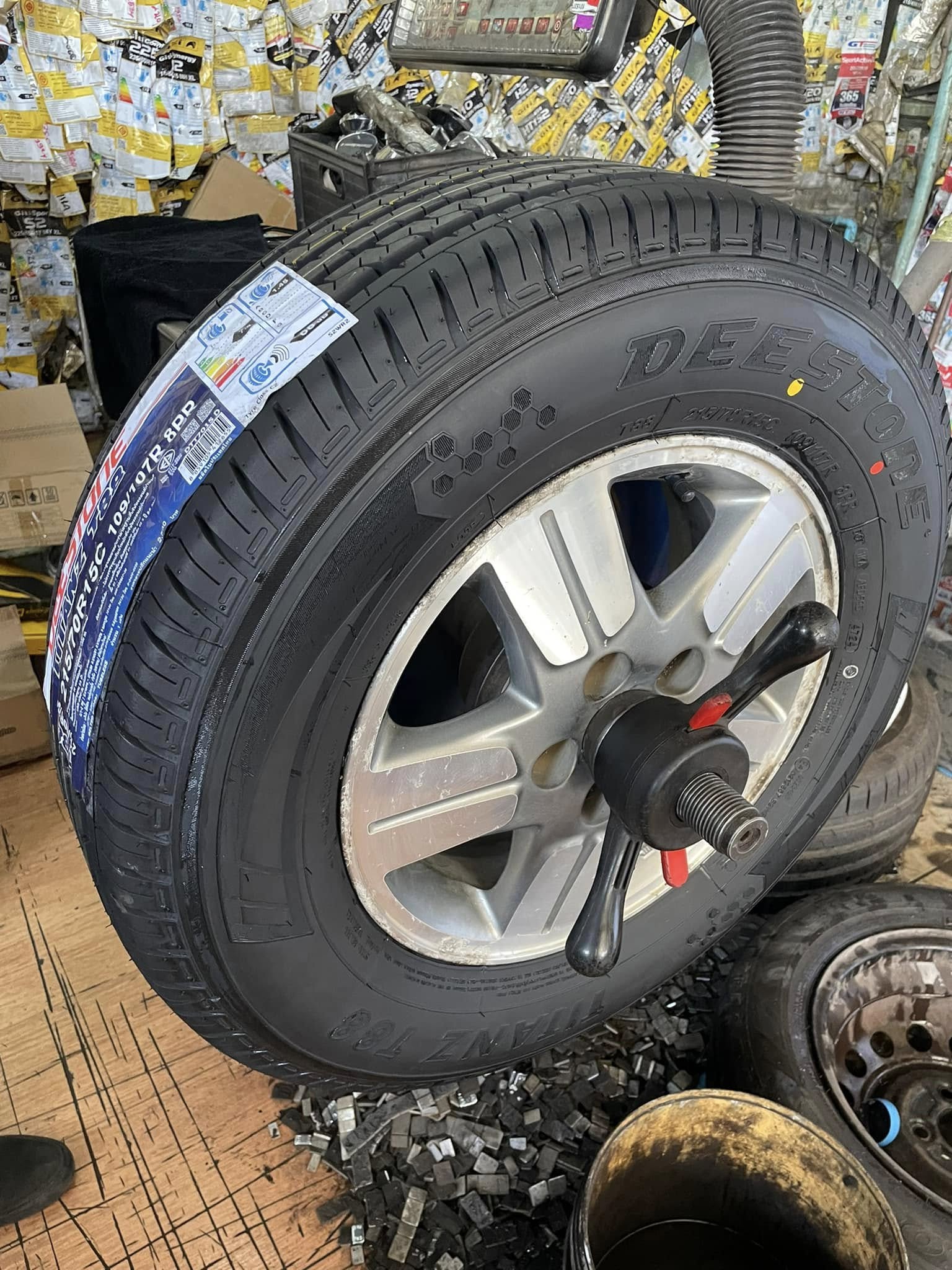 #TOYOTA_VIGO🛞เปลี่ยนยาง #DEESTONE_T88_215/70R15