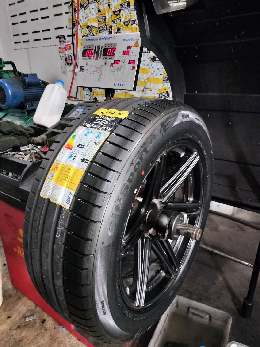 🚘#TOYOTA_FORTUNER เปลี่ยนยาง 🛞 #GITI_S2_265/50R20