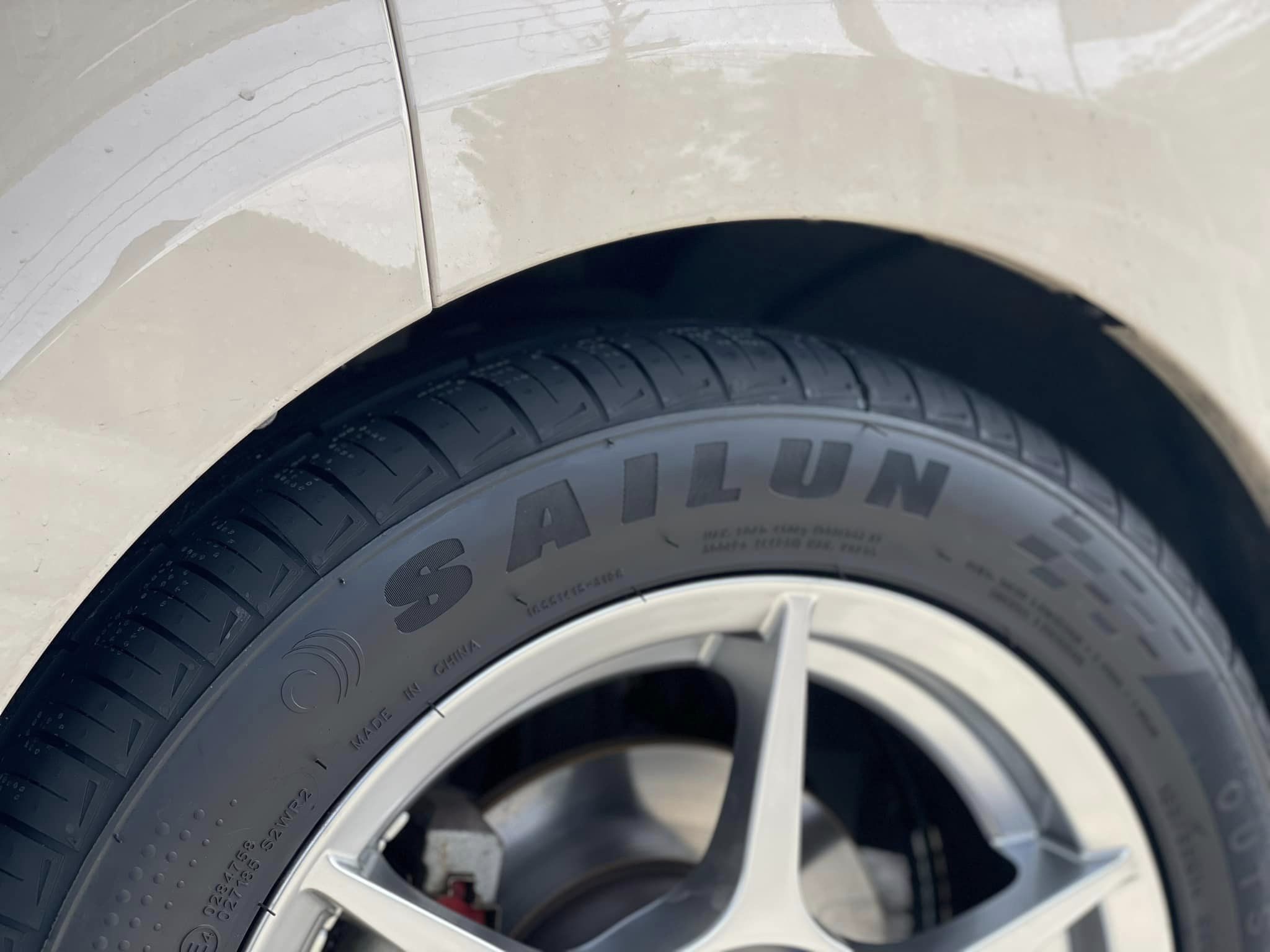 🚘 #Volt_City EV🛞 🛞 #SAILUN_ATREZZO ECO 185/55R14 ยางสปอร์ตคุณภาพดี 🛞 #ล้อแม็กซ์SSW Model204สีเทากันท14X5.5 ET38 4X100