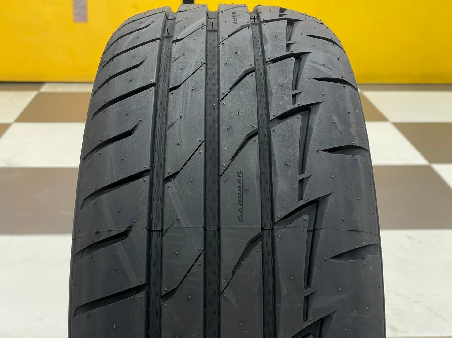 ยางลายซิ่ง 🔥🔥🔥#Landsail #RS009 195/50R15👍 ยางMade in Thailand 🔥🔥ยางสปอร์ต นุ่ม หนึบ ยางใหม่ปี2024