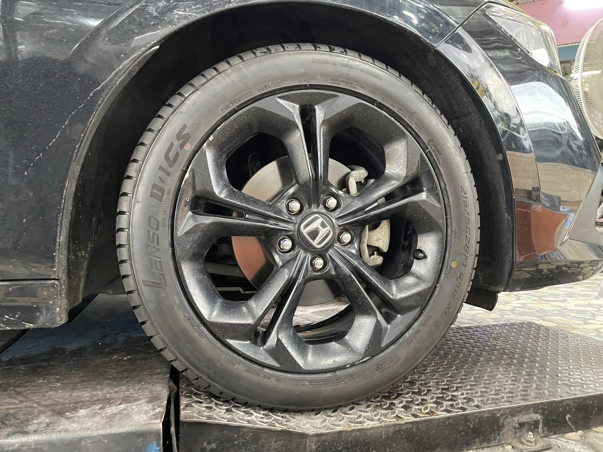 HONDA_CIVIC 🚘เปลี่ยนยาง 🛞🐘#LENSO_D-1CS_215/50R17