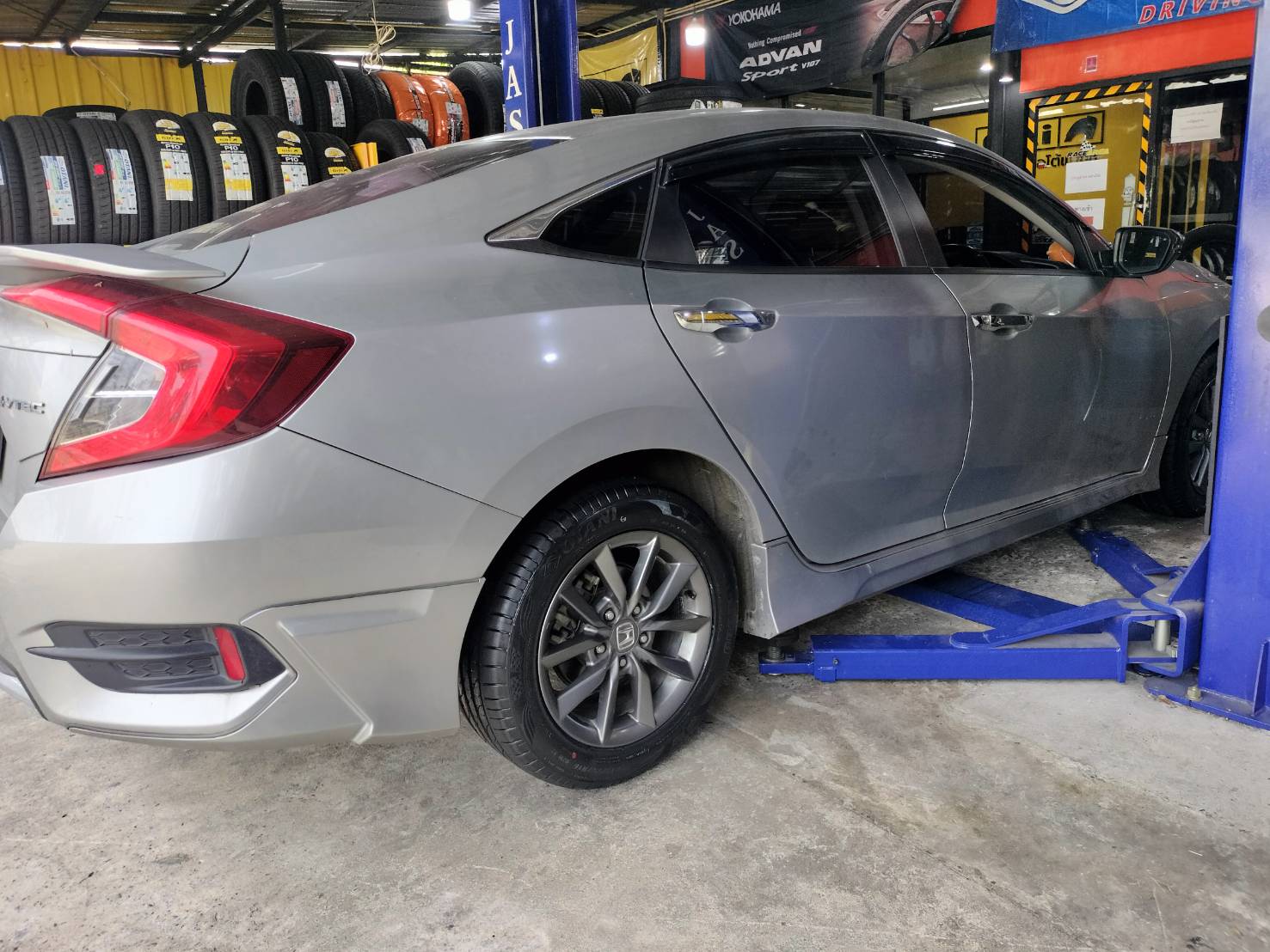 🚘#HONDA_CIVIC เปลี่ยนยาง 🛞 #OTANI_KC2000_215/55R16