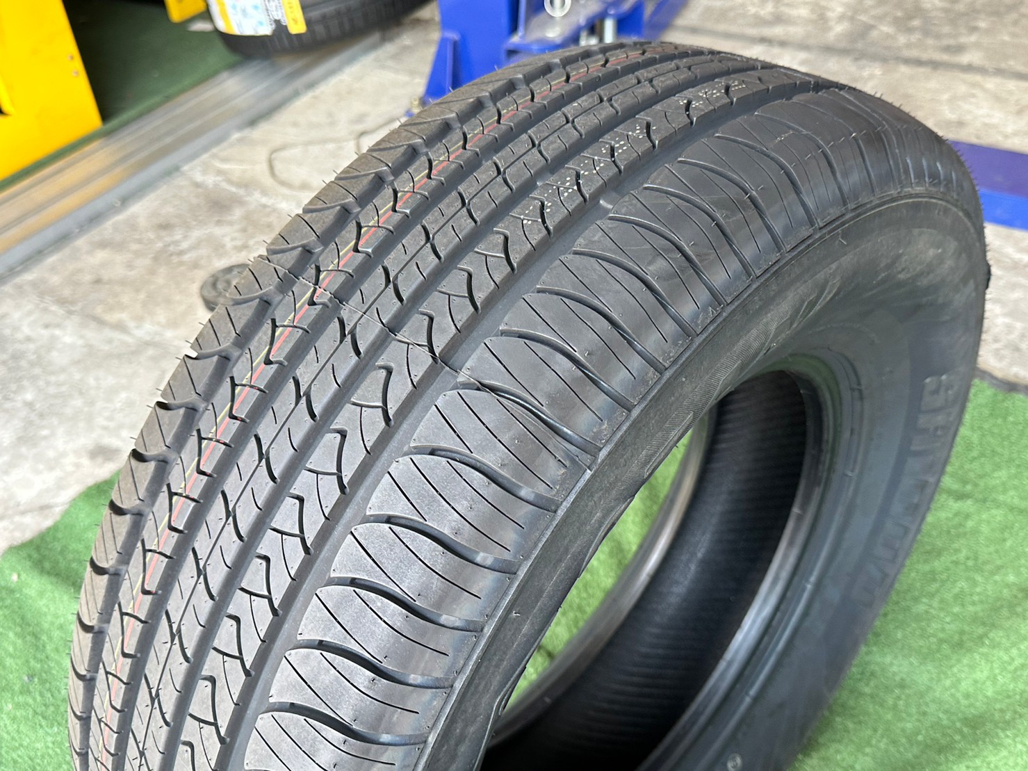 OTANI SA1000 265/70R16 ยางใหม่ปี2023 ราคาพิเศษพร้อมติดตั้งฟรี สามารถสอบถามเพิ่มเติมได้ค่ะ