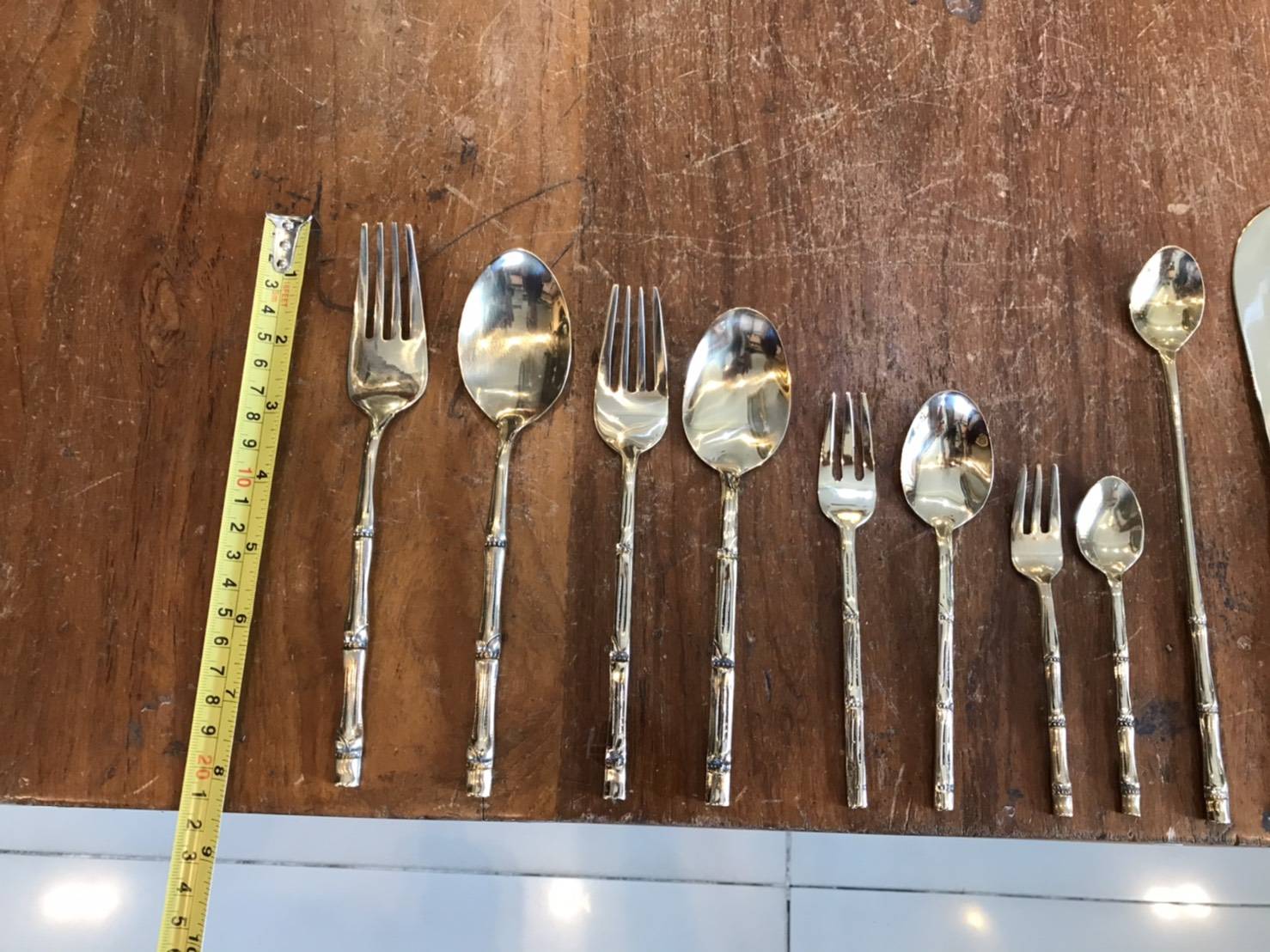 ชัอนส้อมทองเหลืองลายไผ่ 9 คู่