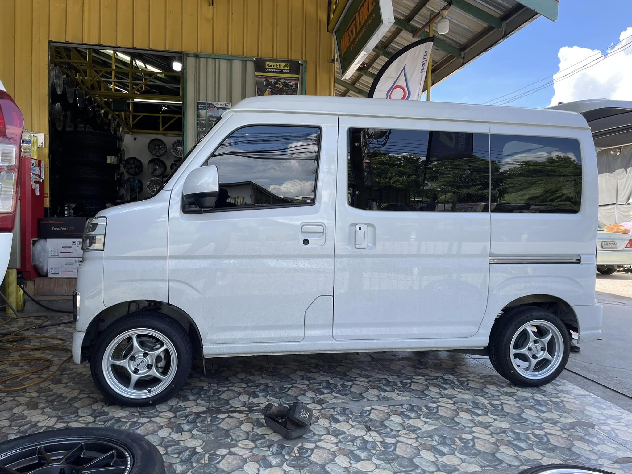 DAIHATSU_HIJET CARGO #SAILUN_ECO_165/55R14