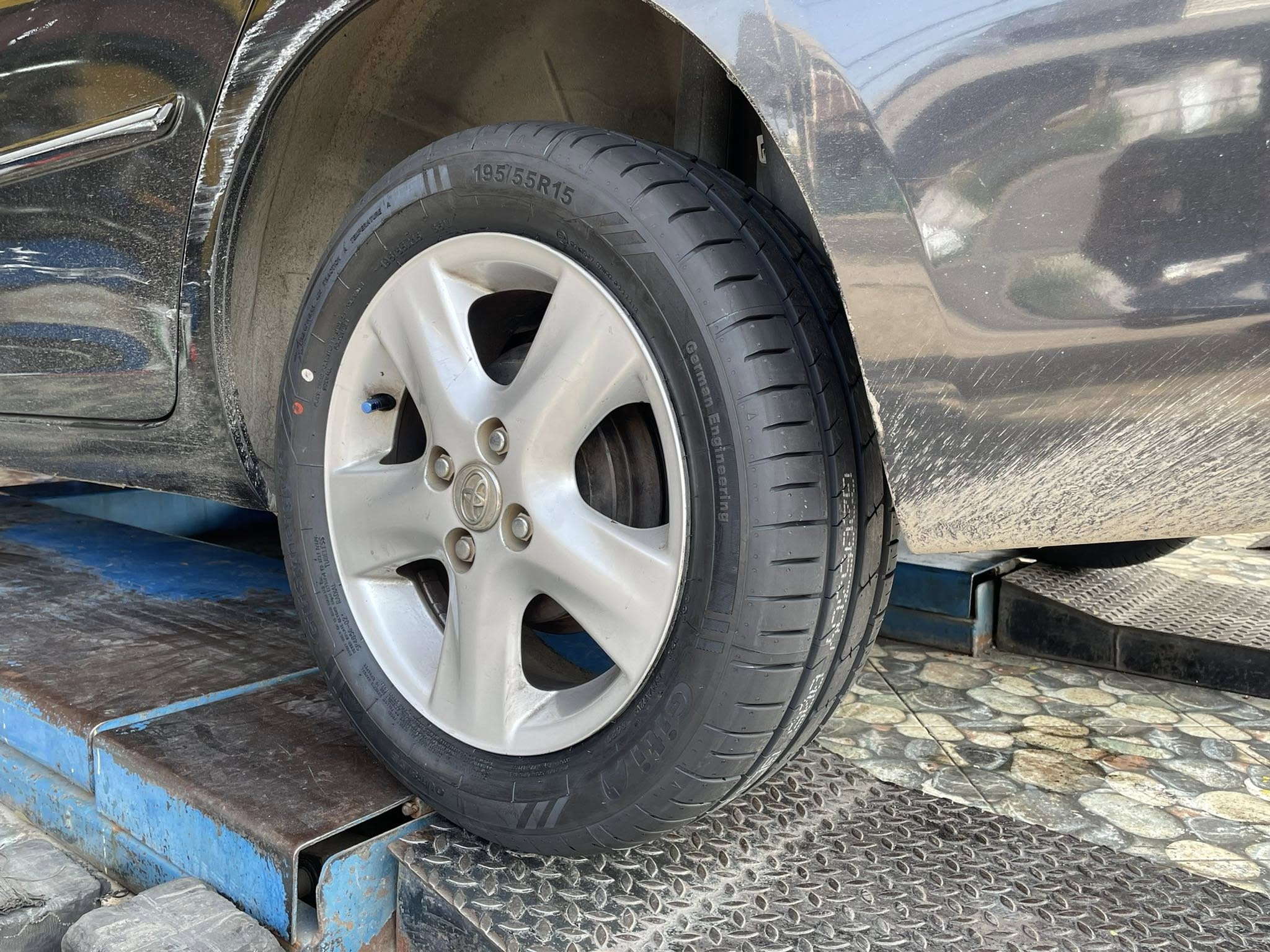 🛞❤️ #TOYOTA_VIOS🚘เปลี่ยนยาง 🛞🐘#GITI_SynergyH2_195/55R15 #ยางคุณภาพดีนุ่มเงียบ