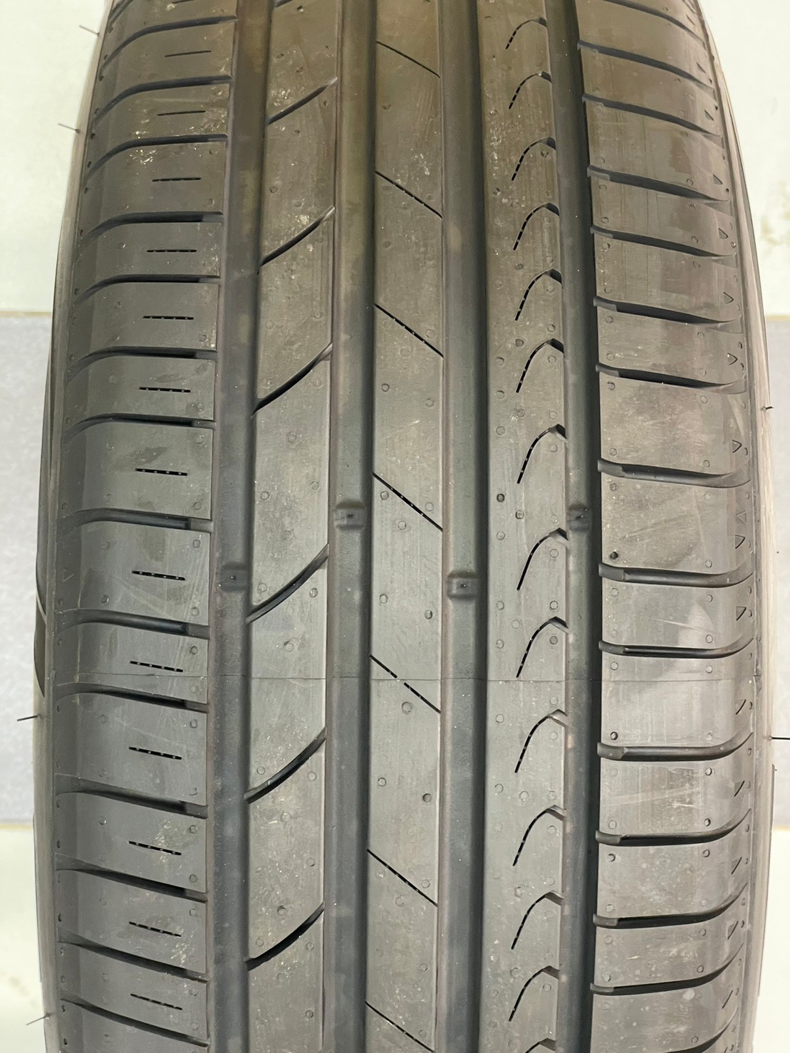 GT RADIAL FE2 235/60R18 ยางใหม่ปี2023