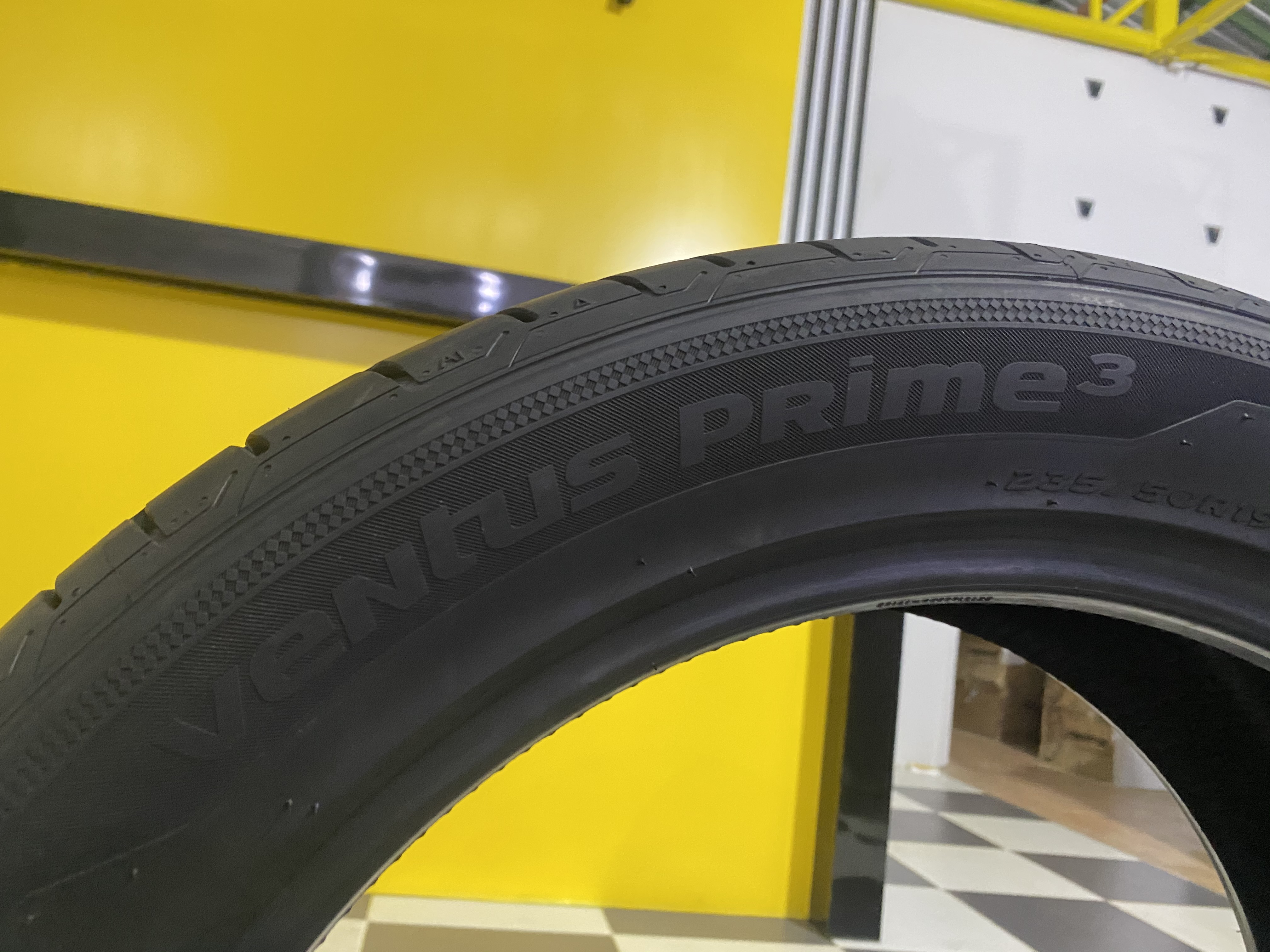 HANKOOK VENTUS PRIME3 K125 ขนาด 235/50R19