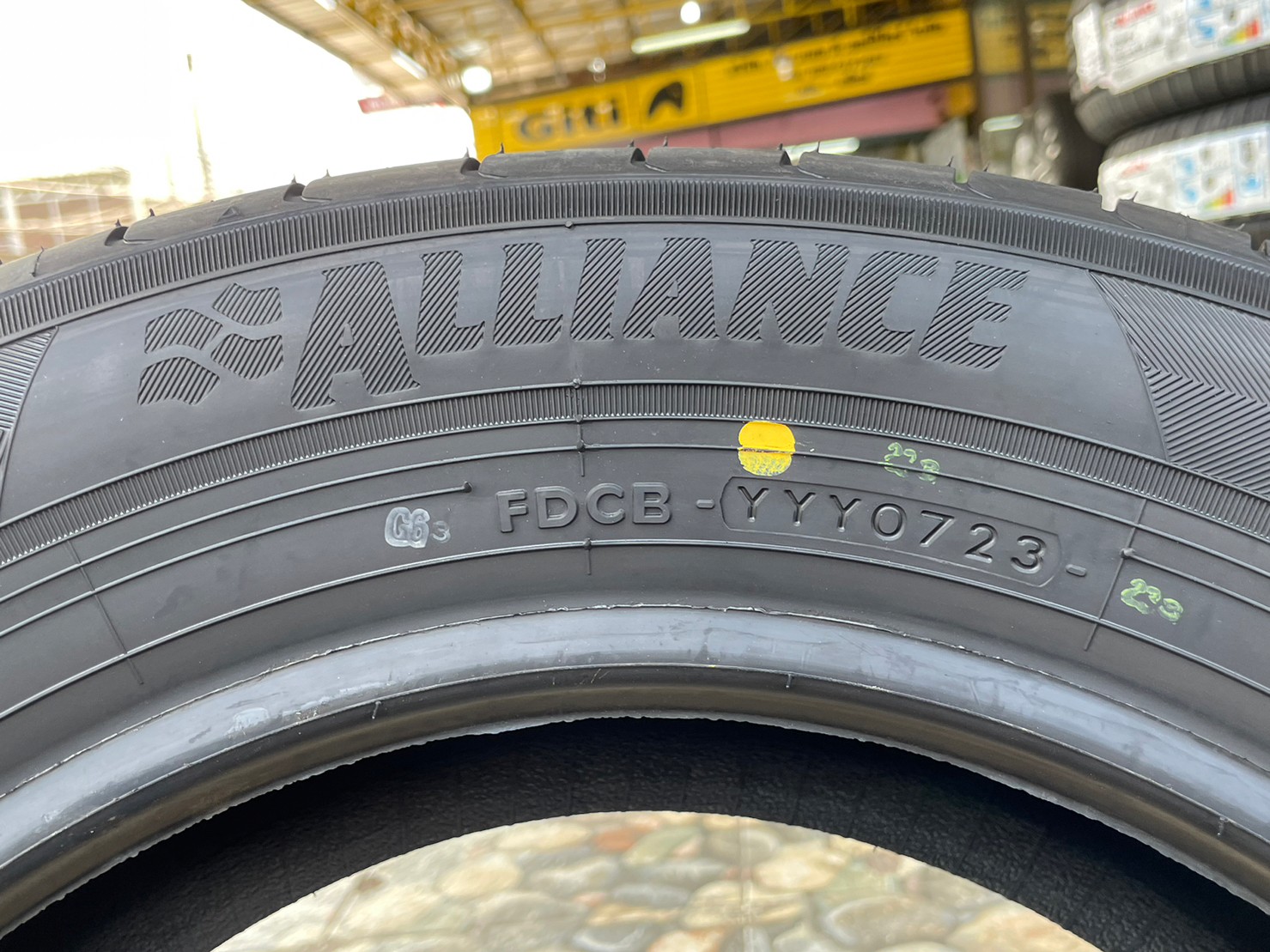 195/60R15 ALLIANCE AL30 By YOKOHAMA ยางใหม่ปี2023