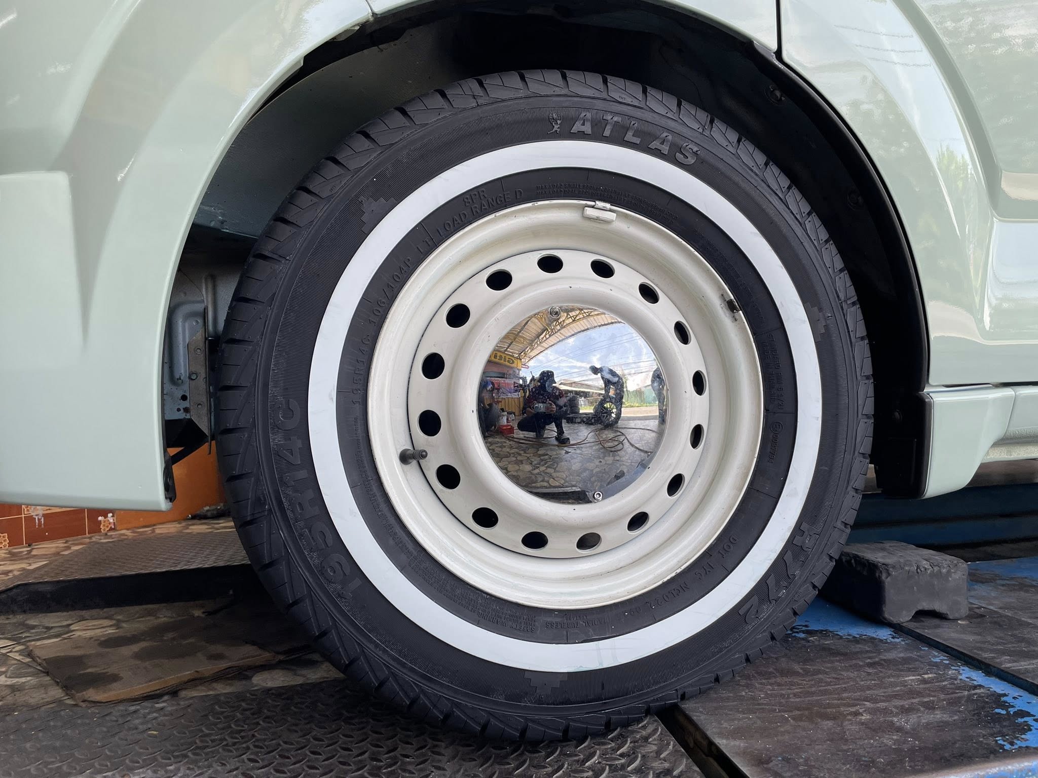 #SUZUKI_APV 🚘เปลี่ยนยาง 🛞🐘#ATLAS_R772_195R14 ❤️ 🛞 #ยางขอบขาวแท้