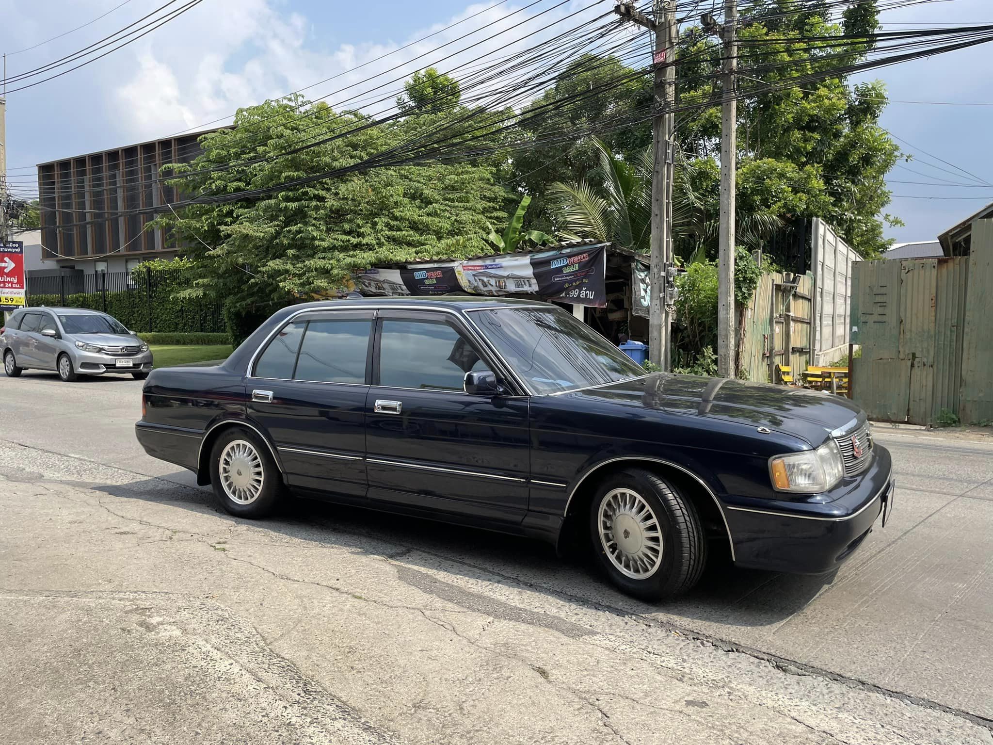 🚘 #NISSAN_CROWN เปลี่ยนยาง #OTANI #EK1000 205/65R15