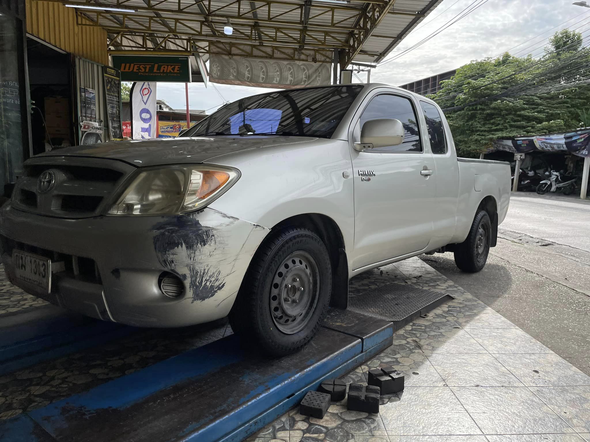 #TOYOTA_VIGO เปลี่ยนยาง #GOODRIDE_SC326_205/70R15