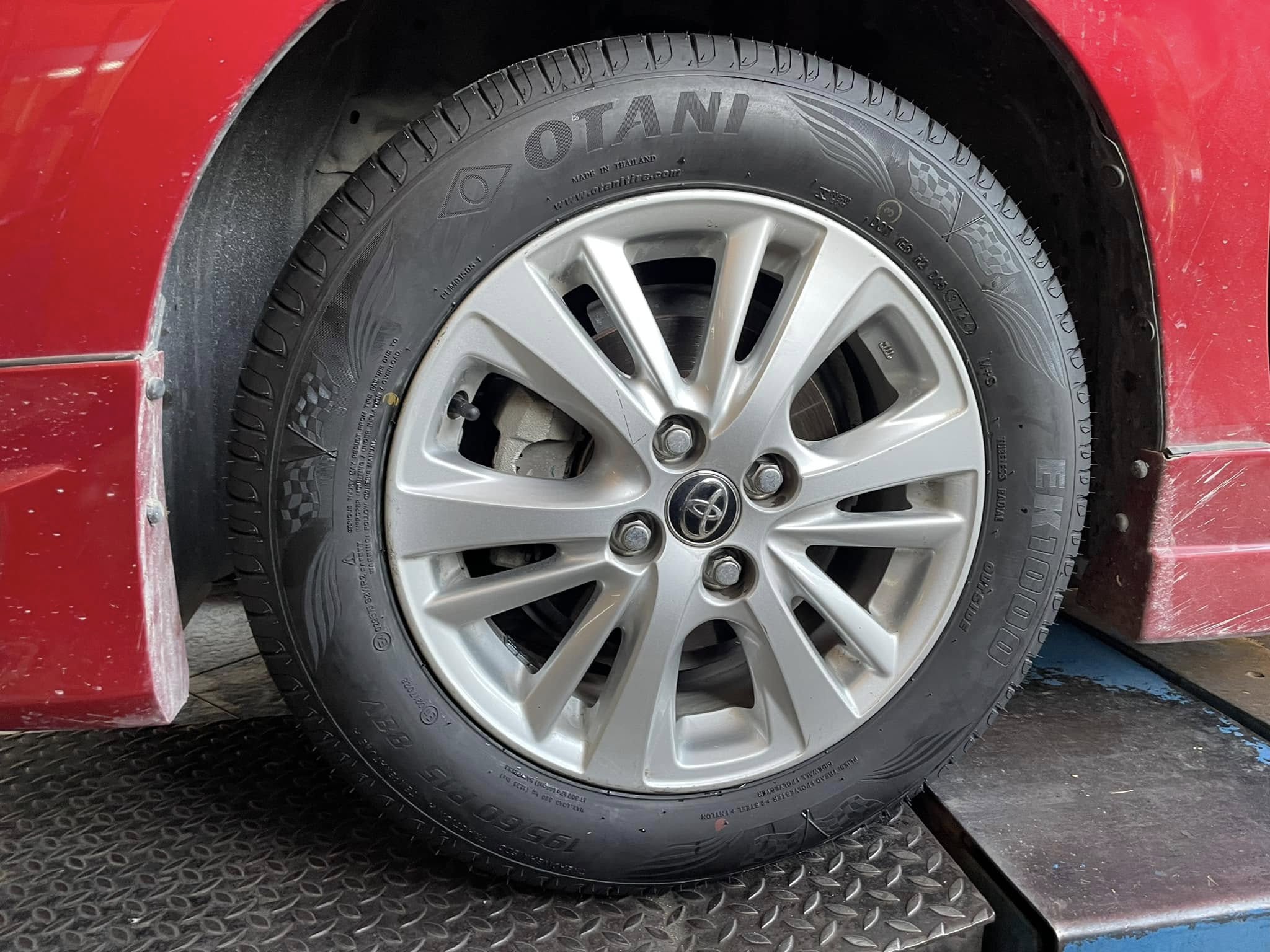🚘 #TOYOTA_YARIS🛞 เปลี่ยนยาง#OTANI #EK1000 195/60R15