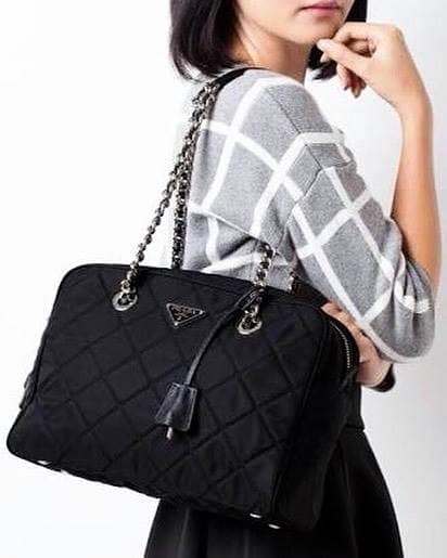 กระเป๋าPRADA Quilted Tessuto Nylon Impuntu Chain Shoulder Bag