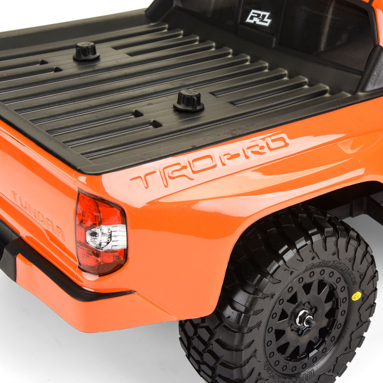 PRO-3476-00 1/10 Toyota Tundra TRD Pro True Scale Clear Body: Short Course (ใส่ได้กับ Slash2WD, Slash4X4 ต้องเปลี่ยนเสาบอดี้)