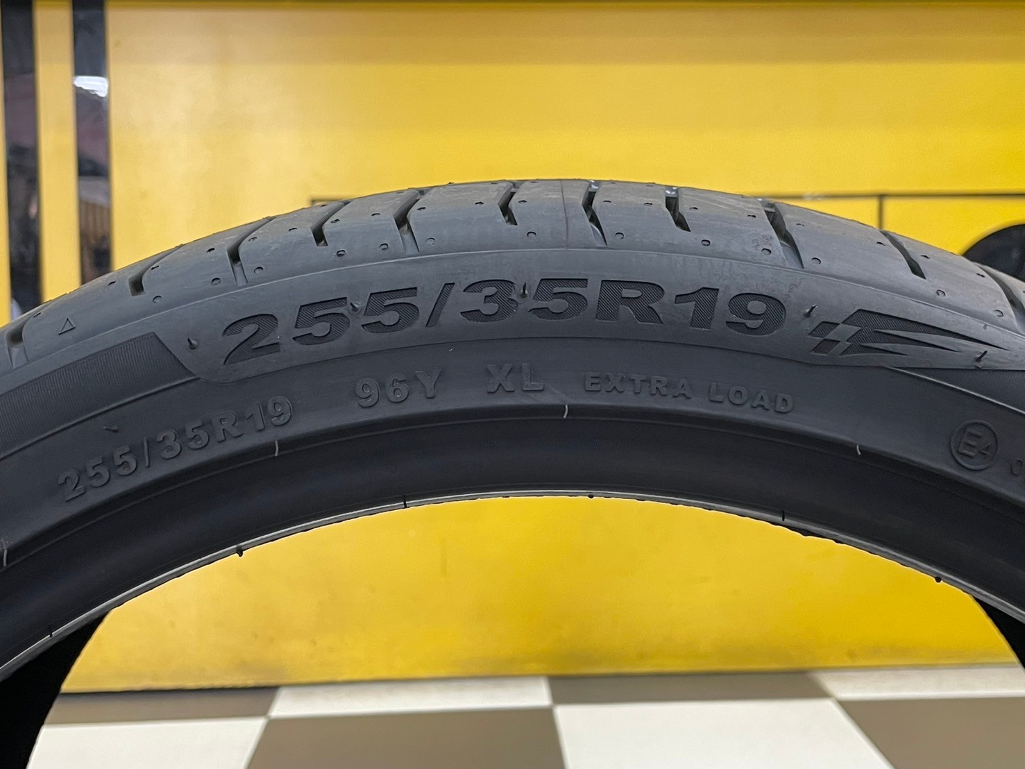 GITI SPORT S2 255/35R19 ยางใหม่ปี2024