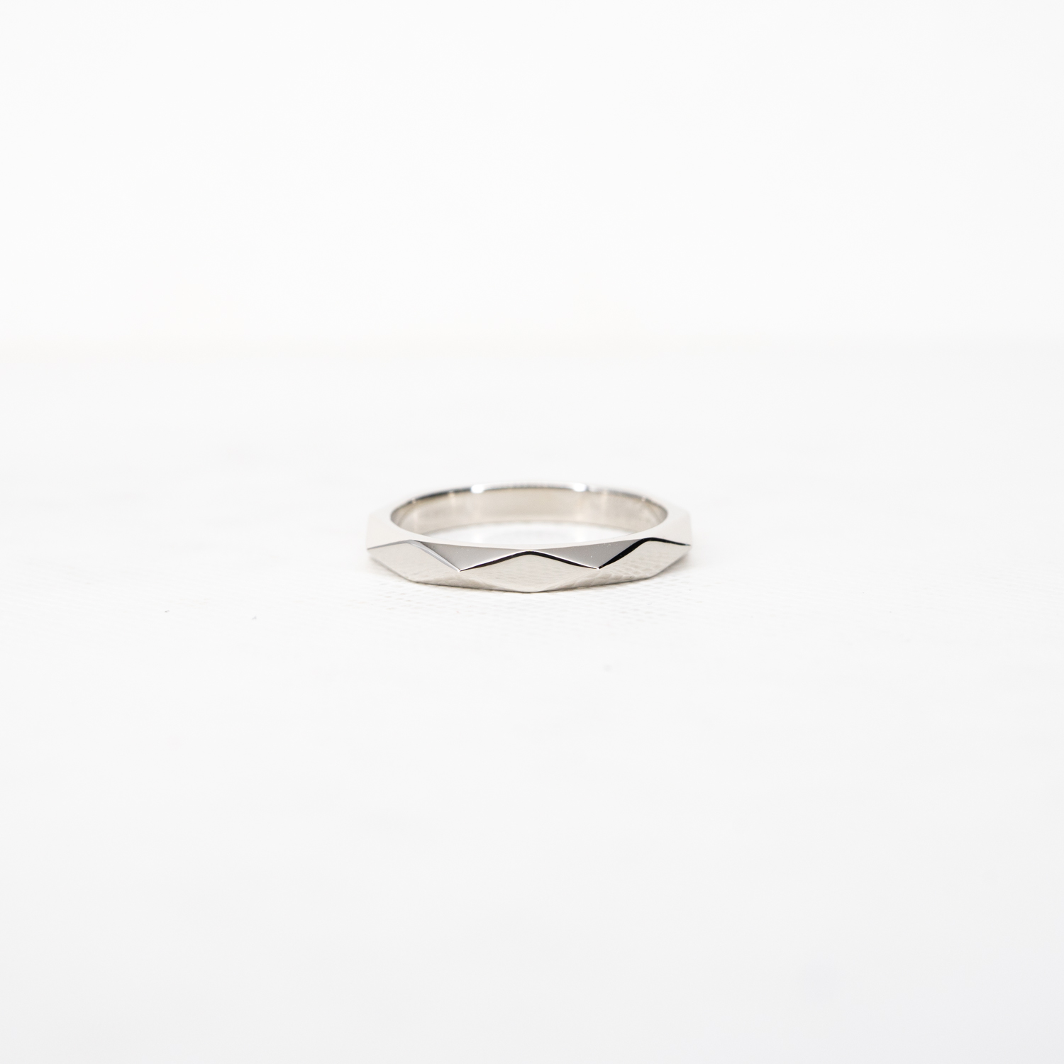 แหวน Boucheron Facette Band Platinum950 ไซส์ 48# (Used)