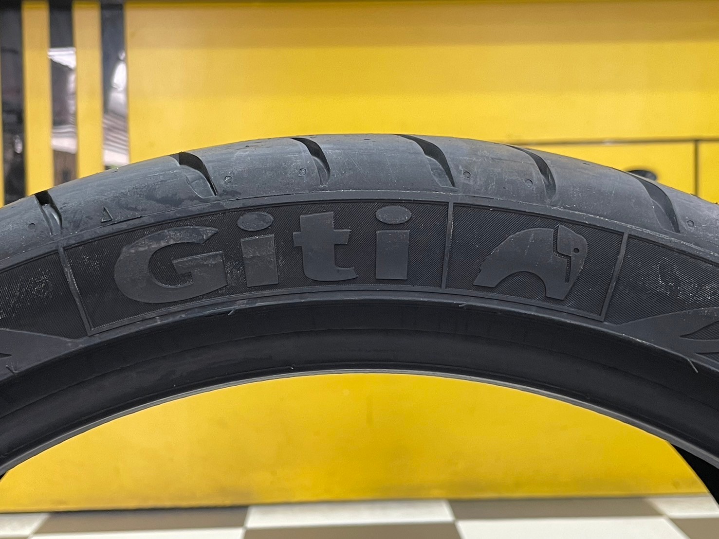 #ยางใหม่ #GITI_GTR3 245/35ZR19