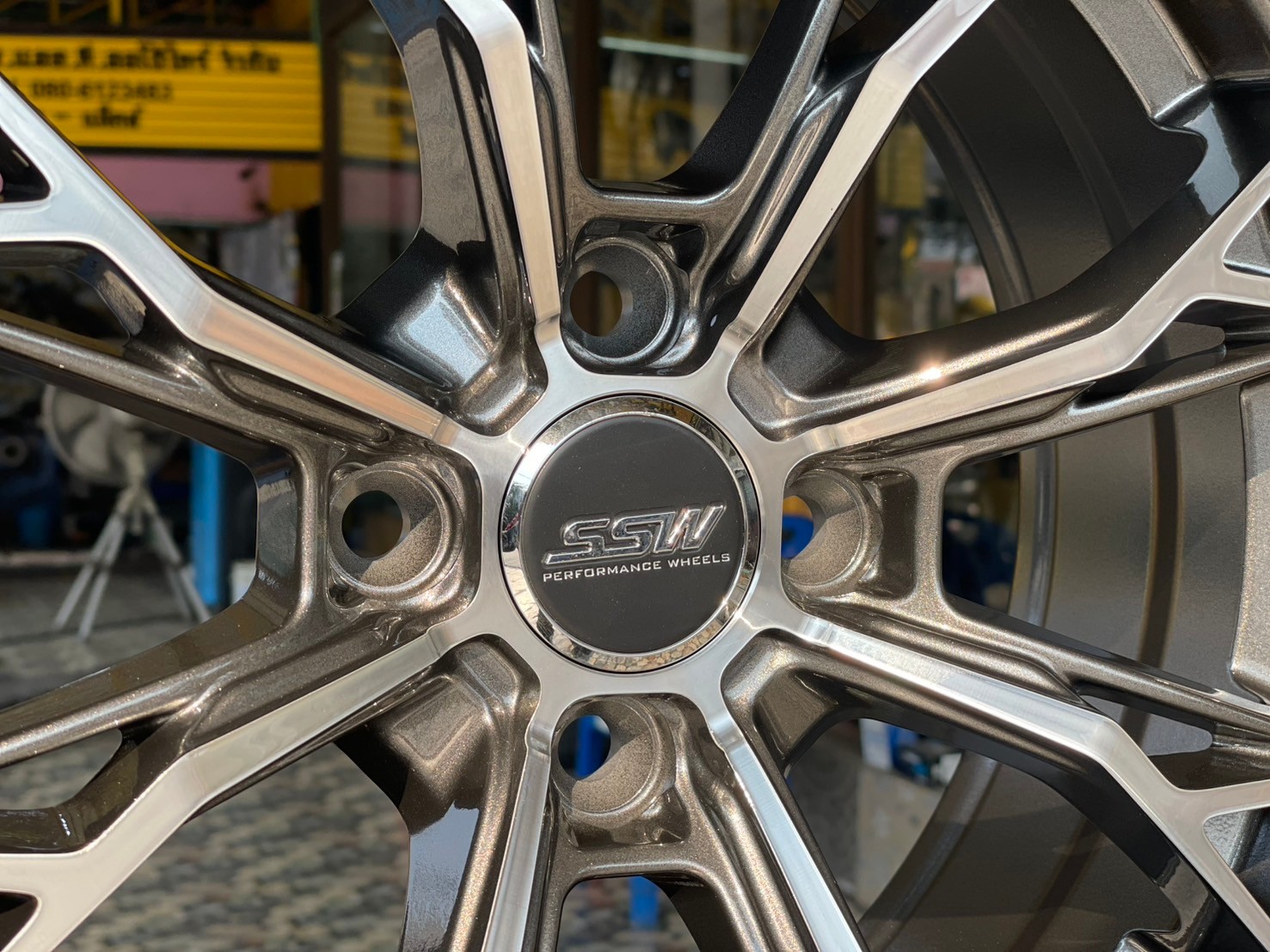 ล้อแม็กซ์ใหม่ขอบ15 สวยหรู สีเทาเงากลึงหน้า SSW389 15x6.5 ET35 4x100