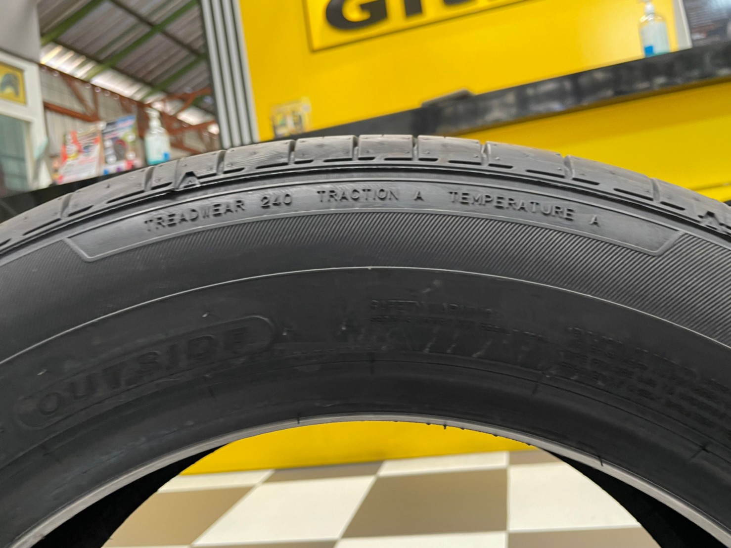 ยางใหม่ DUNLOP ENASAVE EC300+ 215/60R17 ยางใหม่ปี2022