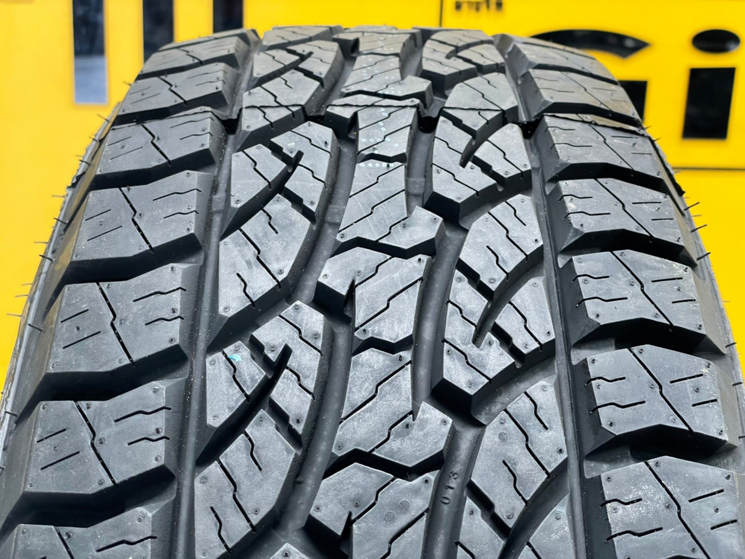 WESTLAKE SU327 265/70R16 ยางใหม่ปี2022 (4เส้น) ราคาพิเศษ