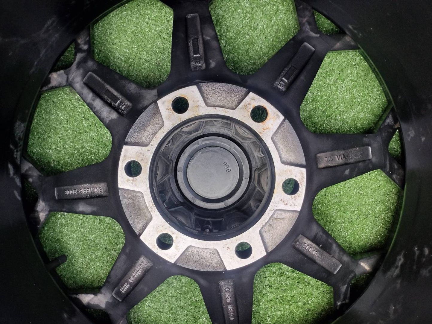 ล้อแม็กซ์OASIS-PLAY 18x9 6x139.7 ET+15 พร้อมยาง Bridgestone 255/60R18 ล้อแม็กซ์สภาพสวย
