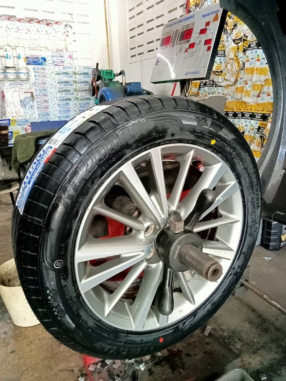 🚘 #TOYOTA_ALTIS #มั่นใจใช้ยางโอตานิ เปลี่ยนยาง #OTANI_KC2000_205/55R16