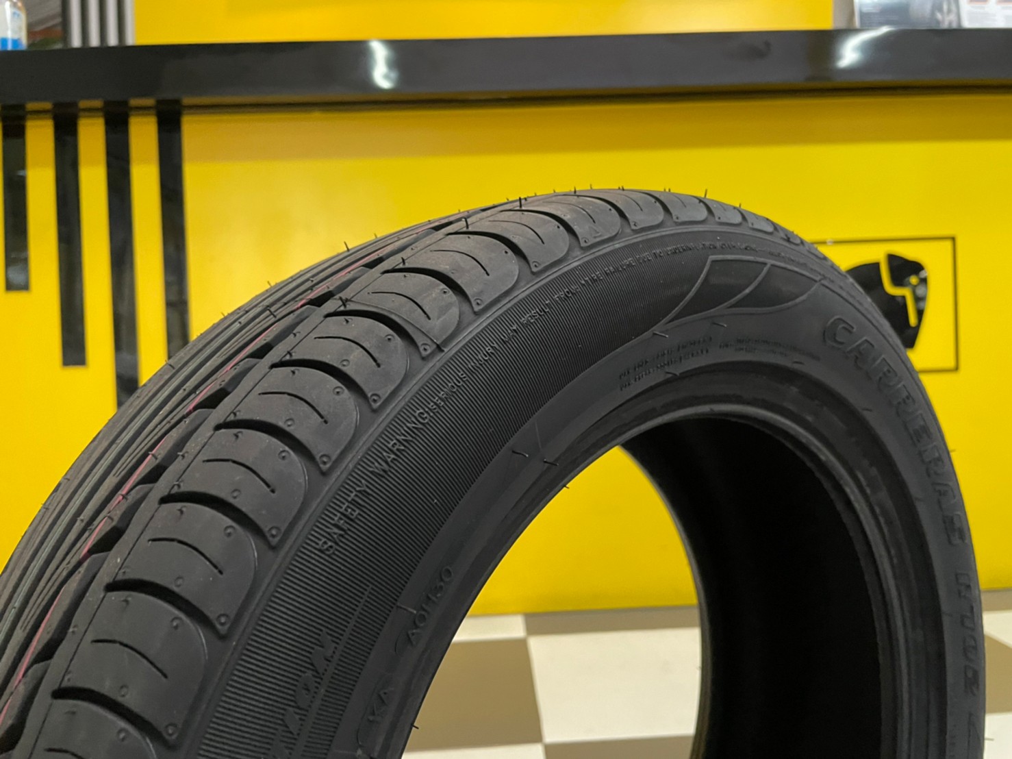 Deestone R702 195/55R15 ยางลายสปอร์ต ยางไทยคุณภาพดี ยางใหม่ปี2022