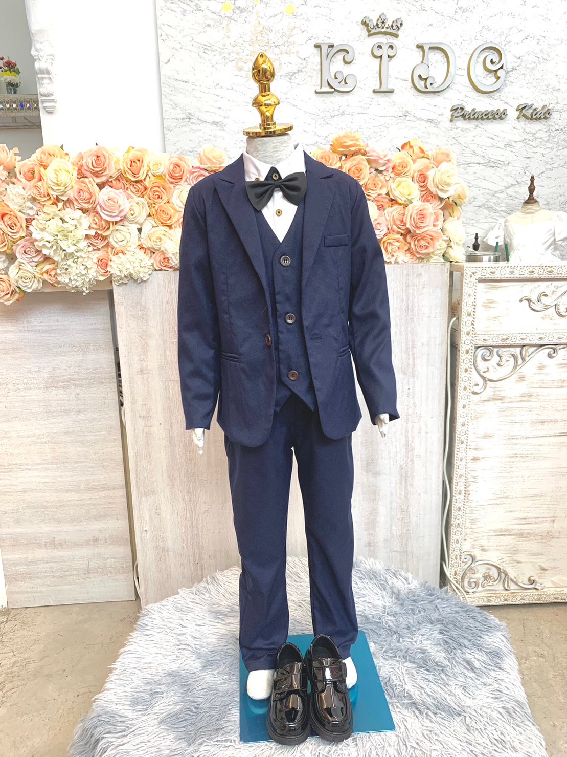 สูทเด็กผู้ชาย(หน้าร้านอยู่รัชดา ลองได้ถ่ายรูปจากชุดจริง)S134สีน้ำเงินฟ้าเซ็ตสูท5ชิ้น สูท เสื้อเชิ้ต กั๊ก กางเกง หูกระต่าย