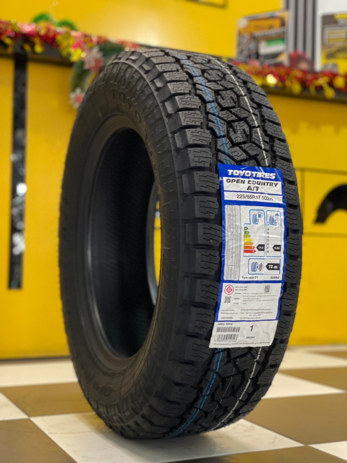 225/65R17 TOYO OPEN COUNTRY A/T ยางใหม่ปี2023