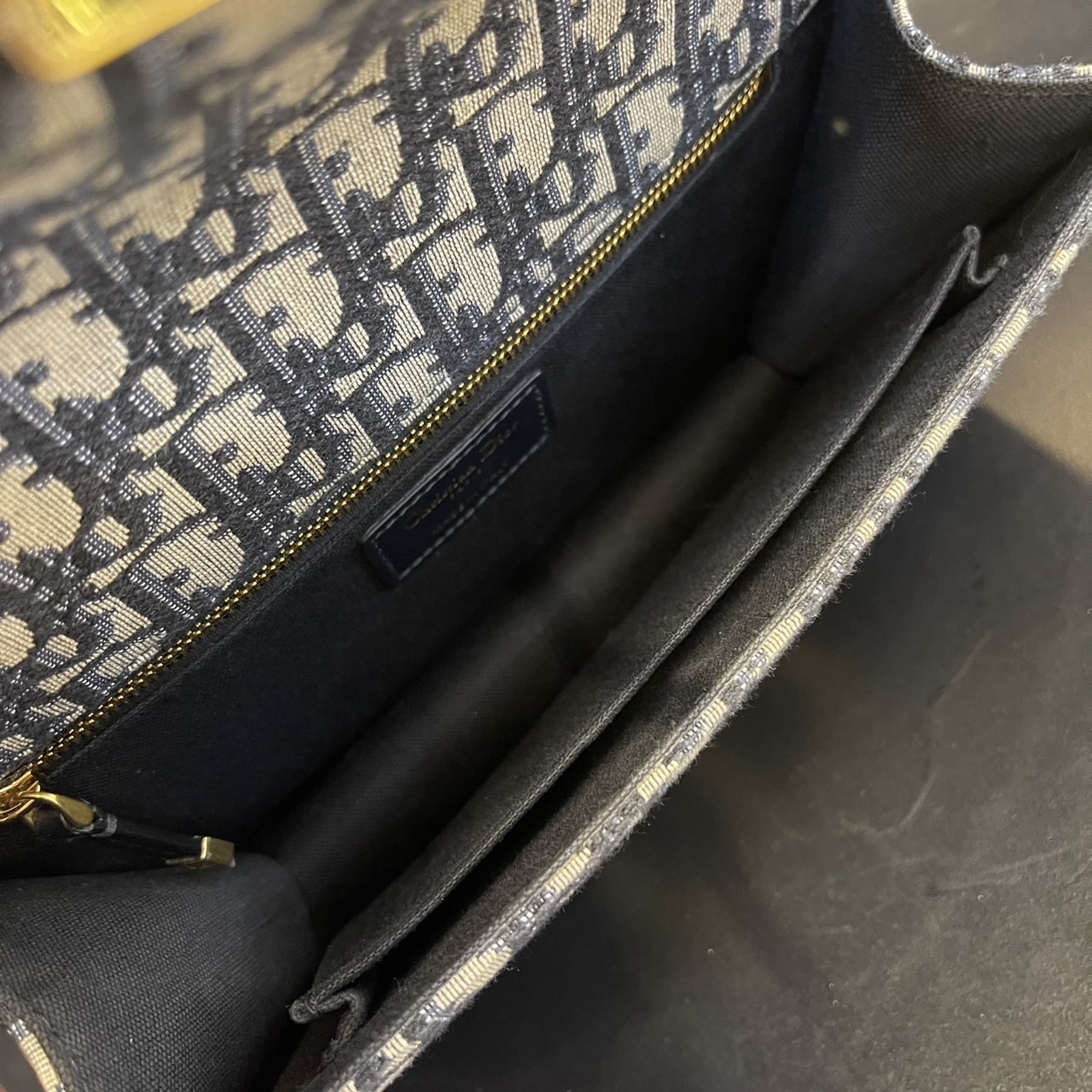 dior montaigne 30 bag มือสอง ของแท้
