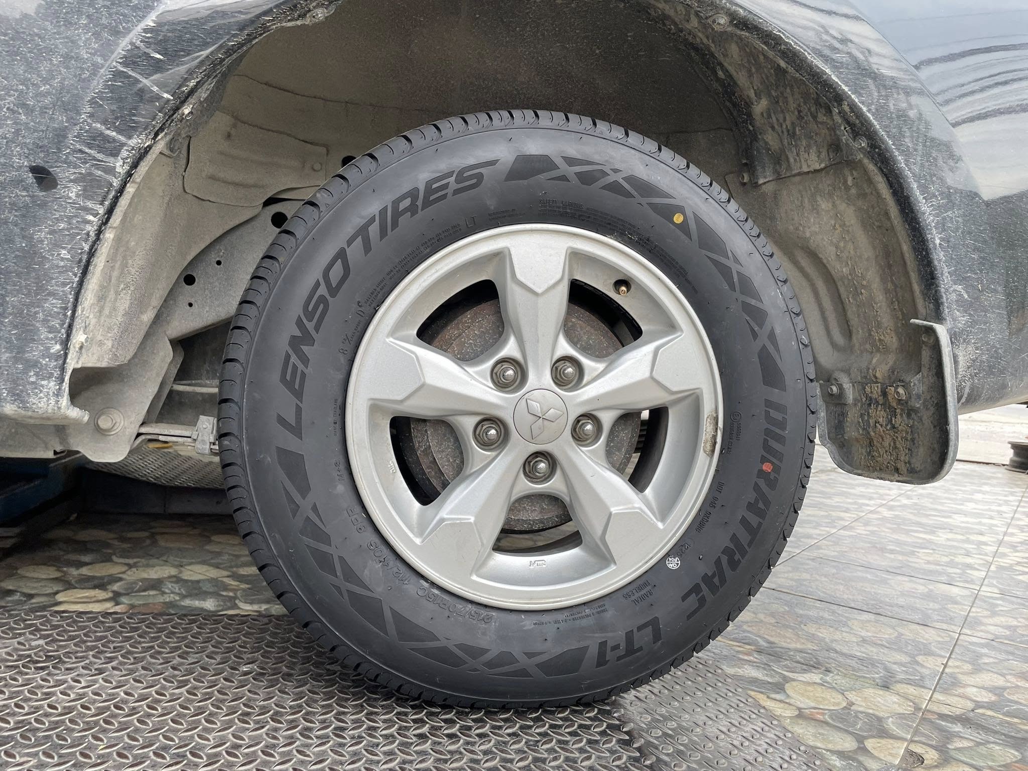 🛞❤️ #MITSUBISHI_TRITON เปลี่ยนยาง 🛞🐘#LENSO_LT-1_215/70R15