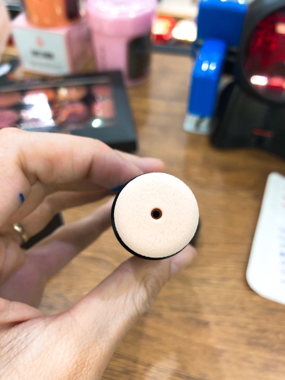 Sivanna Velvet Foundation Cushion HF6004 HF6004 คุชชั่นรองพื้นแบบแท่ง