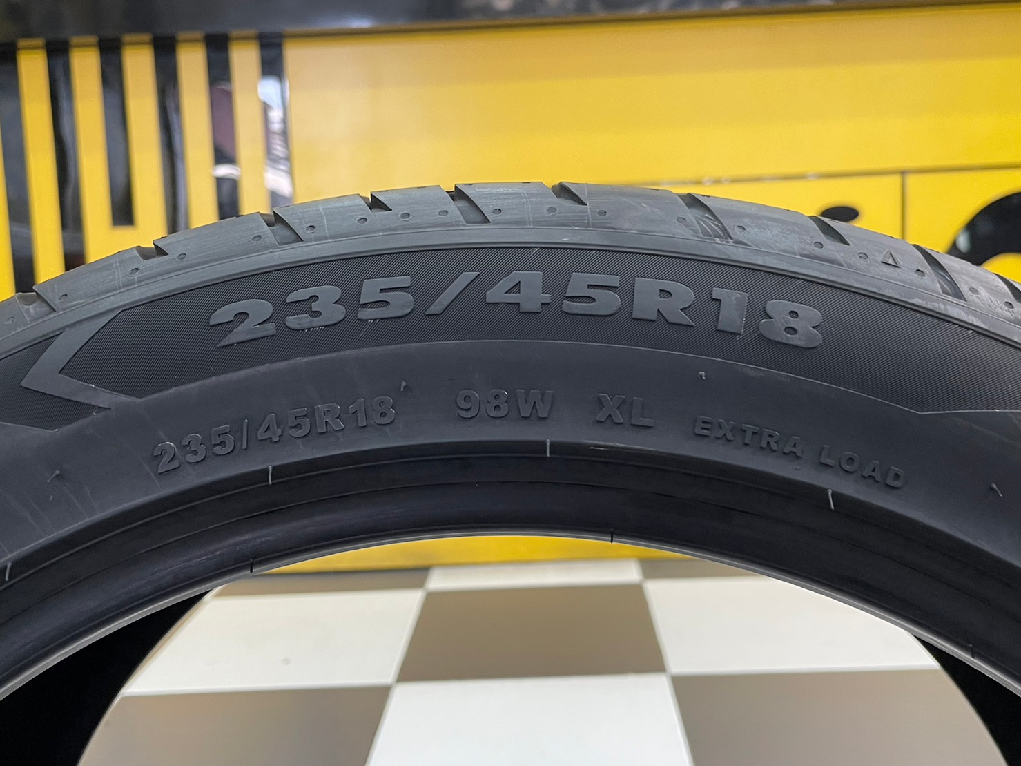 ยาง GT RADIAL SportActive2 235/45R18 ยางใหม่ปี2023