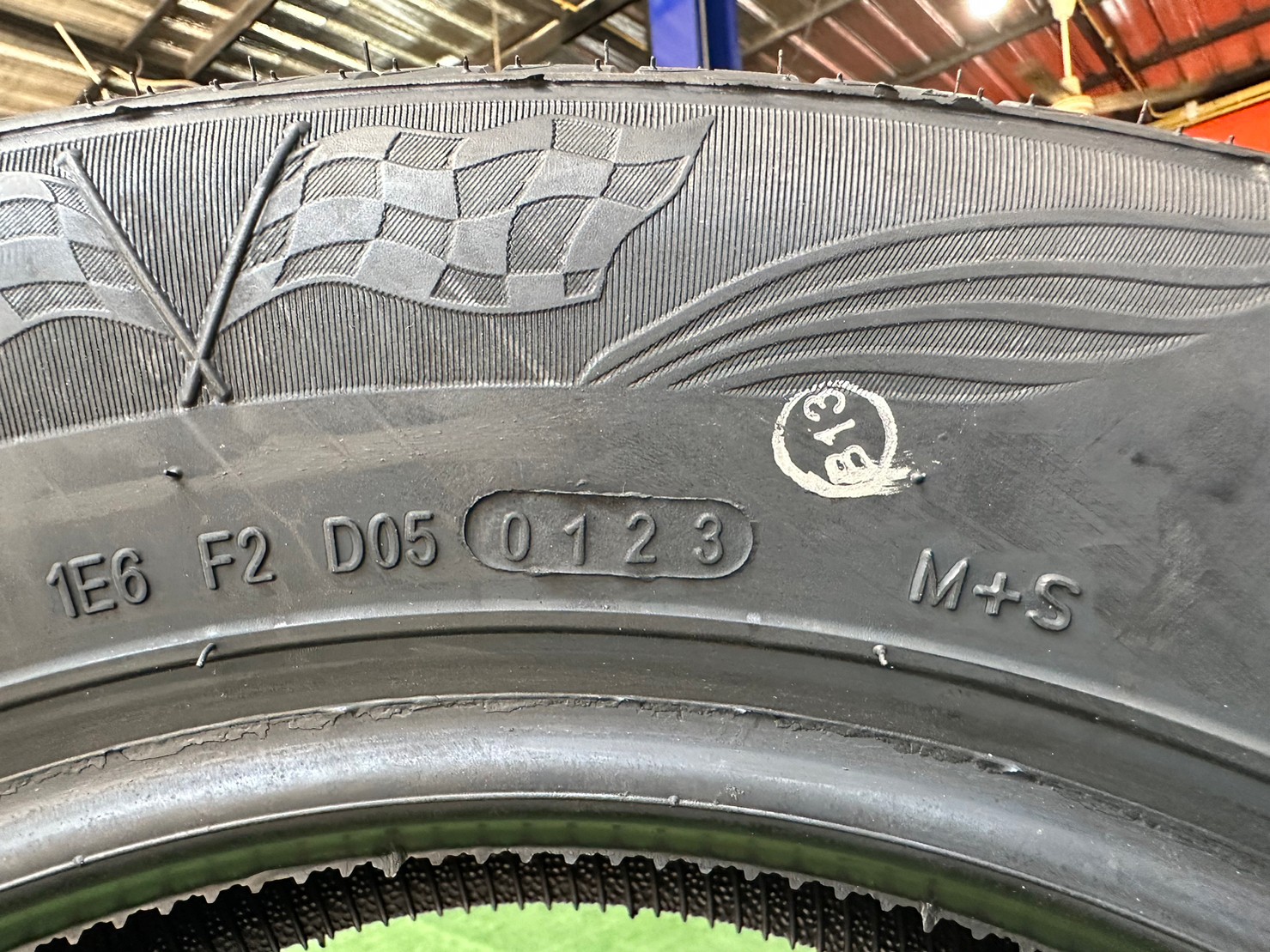 OTANI EK1000 195/65R15 ยางใหม่ปี2023 ราคาพิเศษพร้อมติดตั้งฟรี สามารถสอบถามเพิ่มเติมได้ค่ะ
