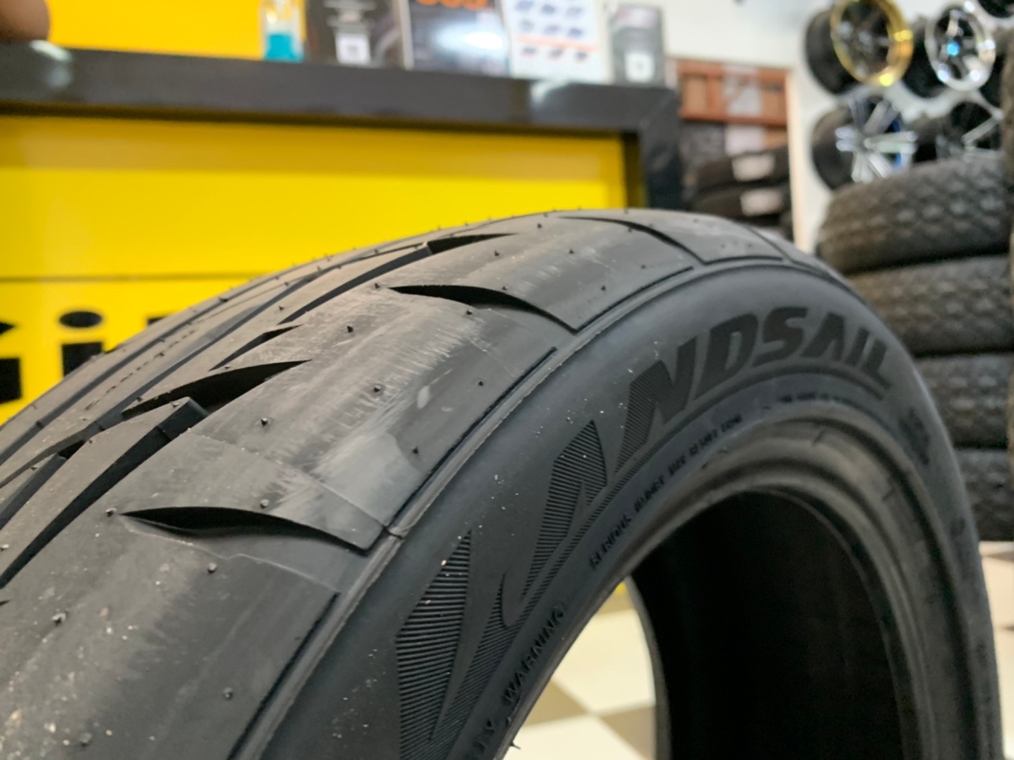 ยางลายซิ่ง 🔥🔥🔥Landsail RS009 195/50R15 👍 ยางใหม่ปี2021