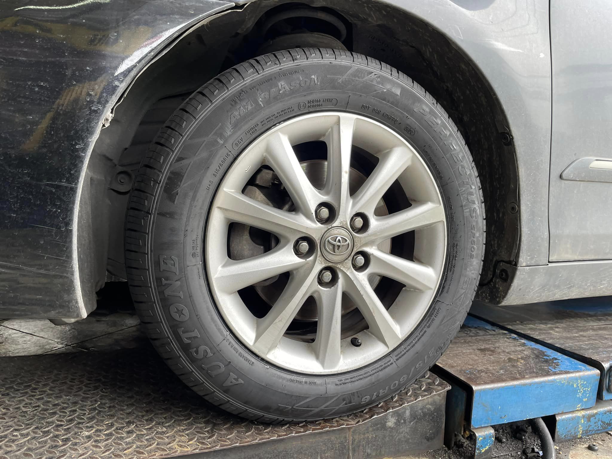 #TOYOTA_CAMRYเปลี่ยนยาง #AUSTONE_SP602_215/60R16 #บริการตั้งศูนย์🛠