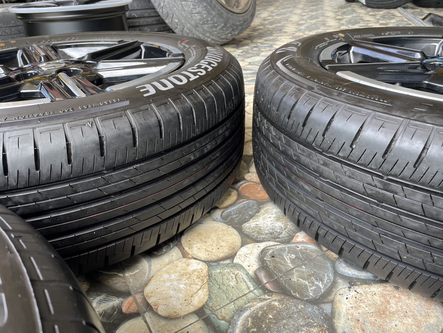 ล้อแม็กป้ายแดง HONDA HR-V ตัวท็อป รุ่นใหม่ล่าสุด ขอบ 17 ดำหน้าเงา สวยกริ๊บ พร้อมยาง #Bridgestone Alenza H/L33 215/50R17 ยางปี2024