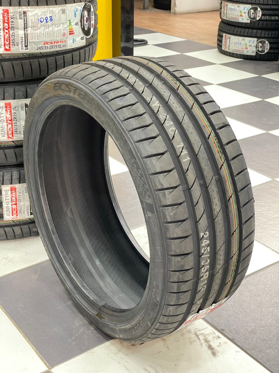 🚘ยางคัมโฮ KUMHO PS71 245/35R19 🚘 ยางสมรรถนะสูง คุณภาพดี นุ่มเงียบ เกาะถนนดี พร้อมติดตั้งฟรี ยางใหม่ปี2023