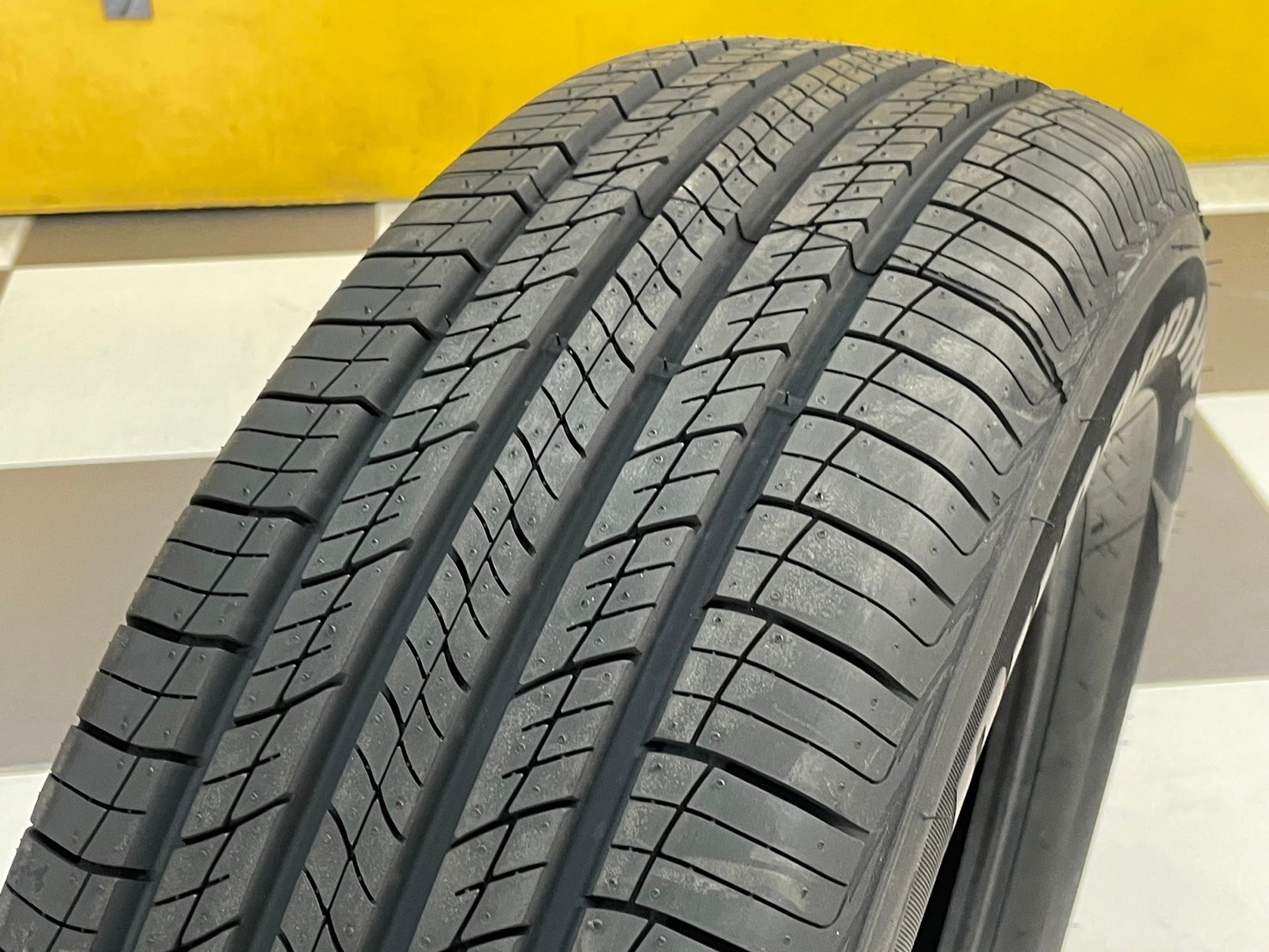 ยางใหม่ Hankook Dynapro HP2 215/70R16 ยางใหม่ปี2024
