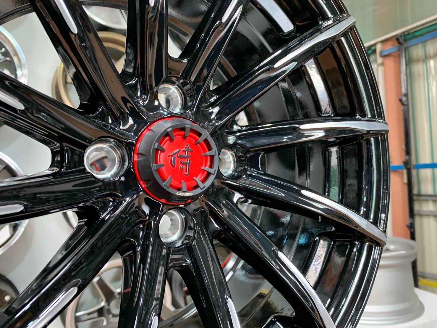 ล้อแม็กขอบ15 Lenso Samurai IZUMA 15x7 ET35 4x100 สีดำเงาก้านมิลลิ่ง BKF